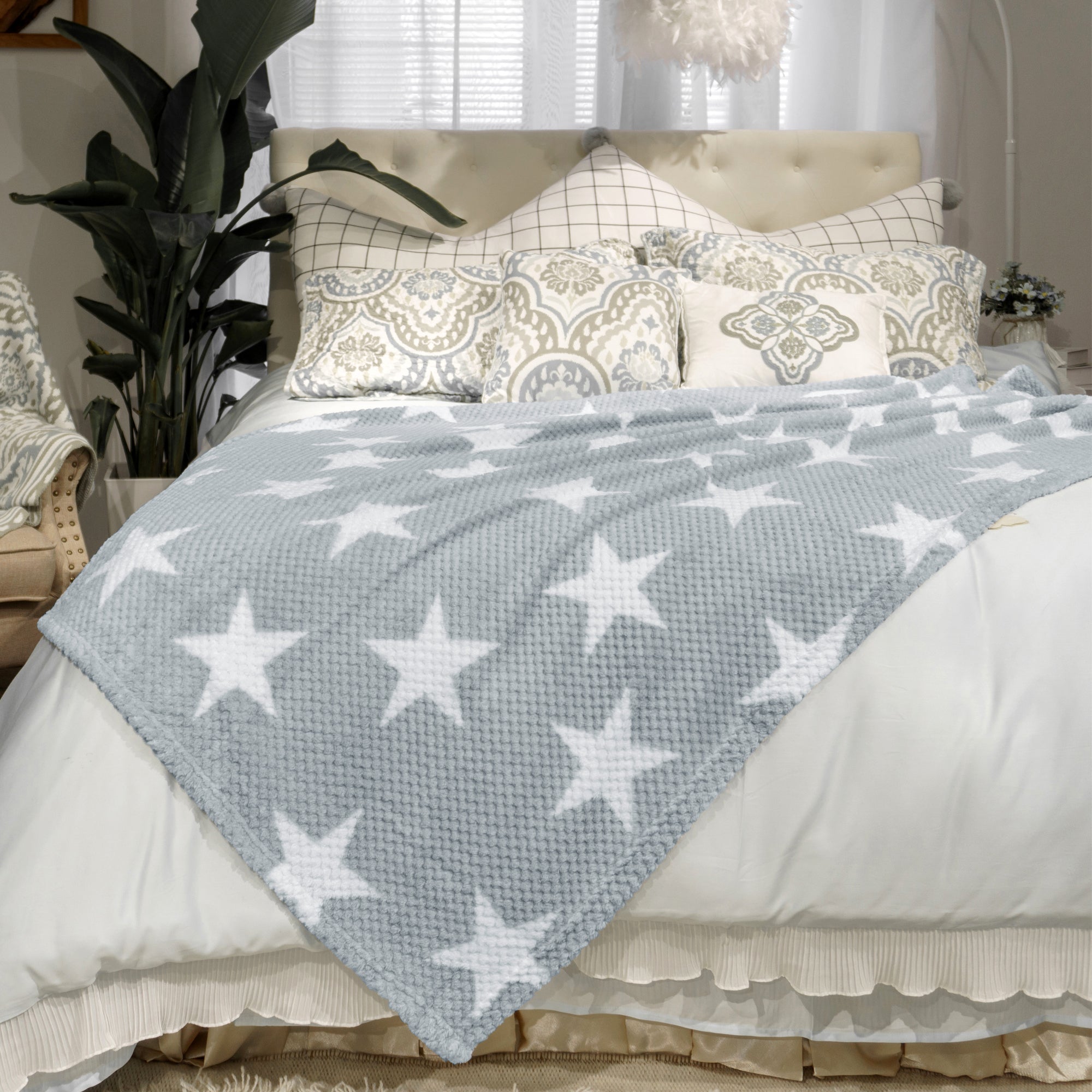 STAR FLANNEL TRAVEL THROW