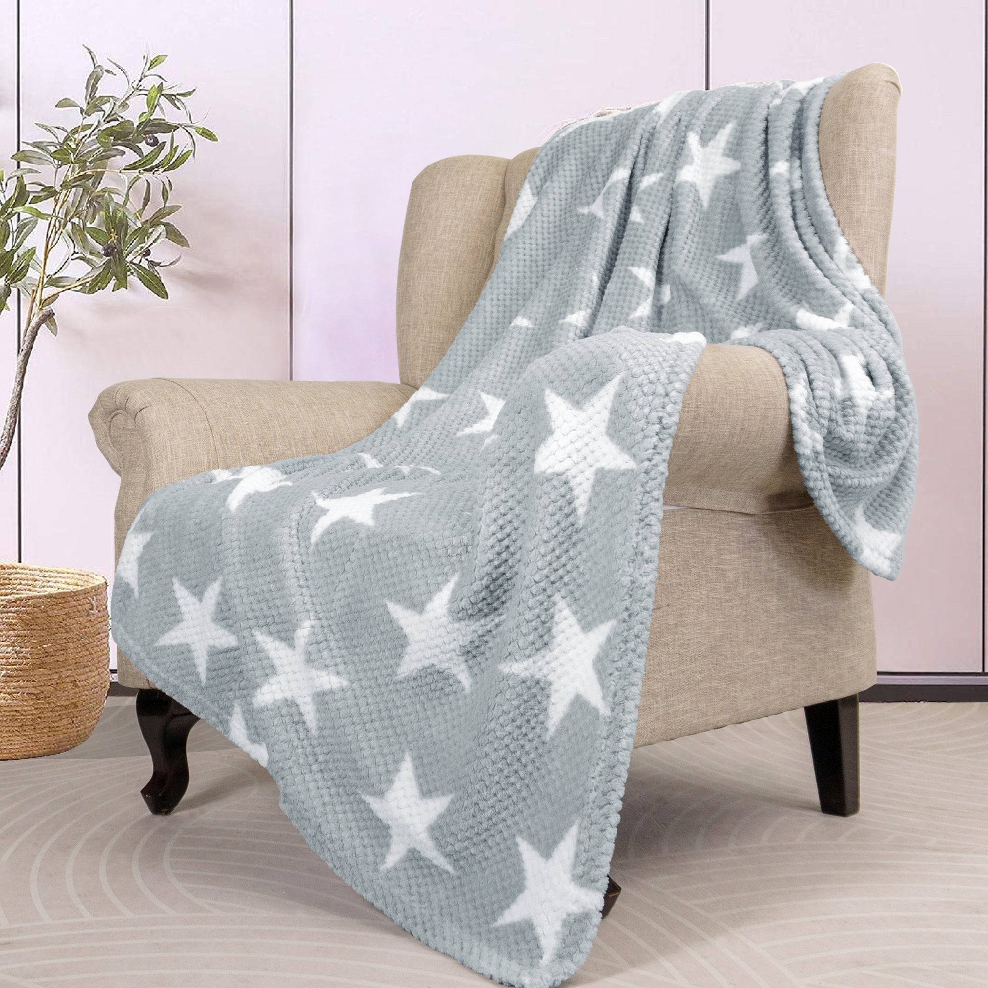 STAR FLANNEL TRAVEL THROW