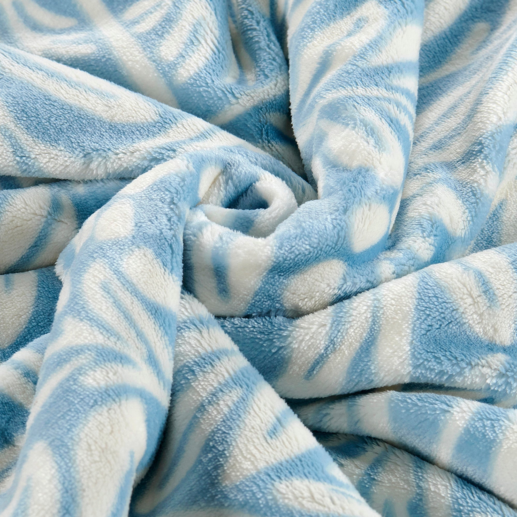 SHERPA BLANKET BLUE