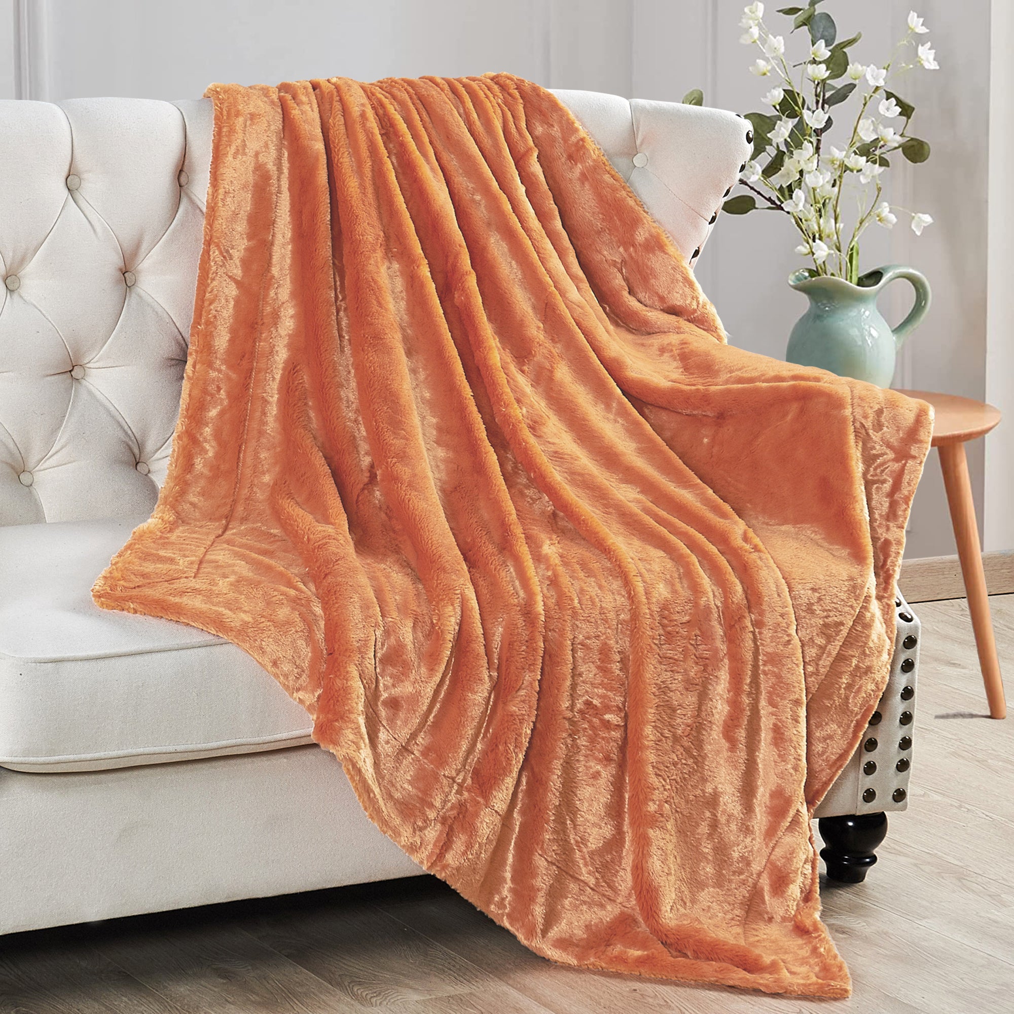 PLAIN FAUX FUR THROW