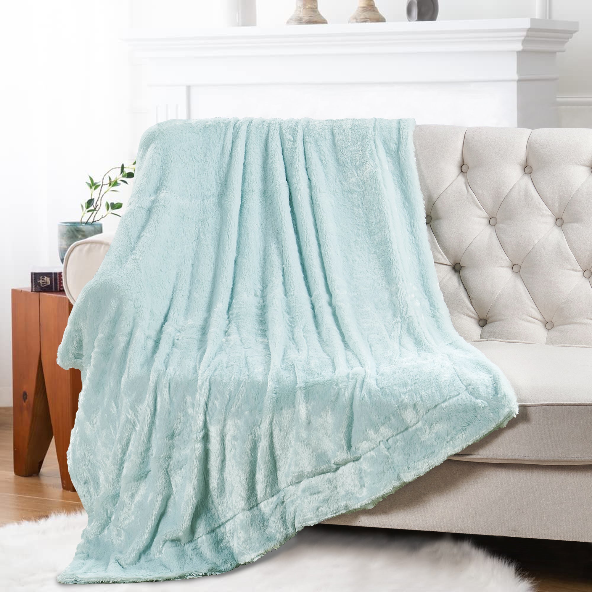 SERENGETI DOUBLE SIDED FAUX FUR THROW