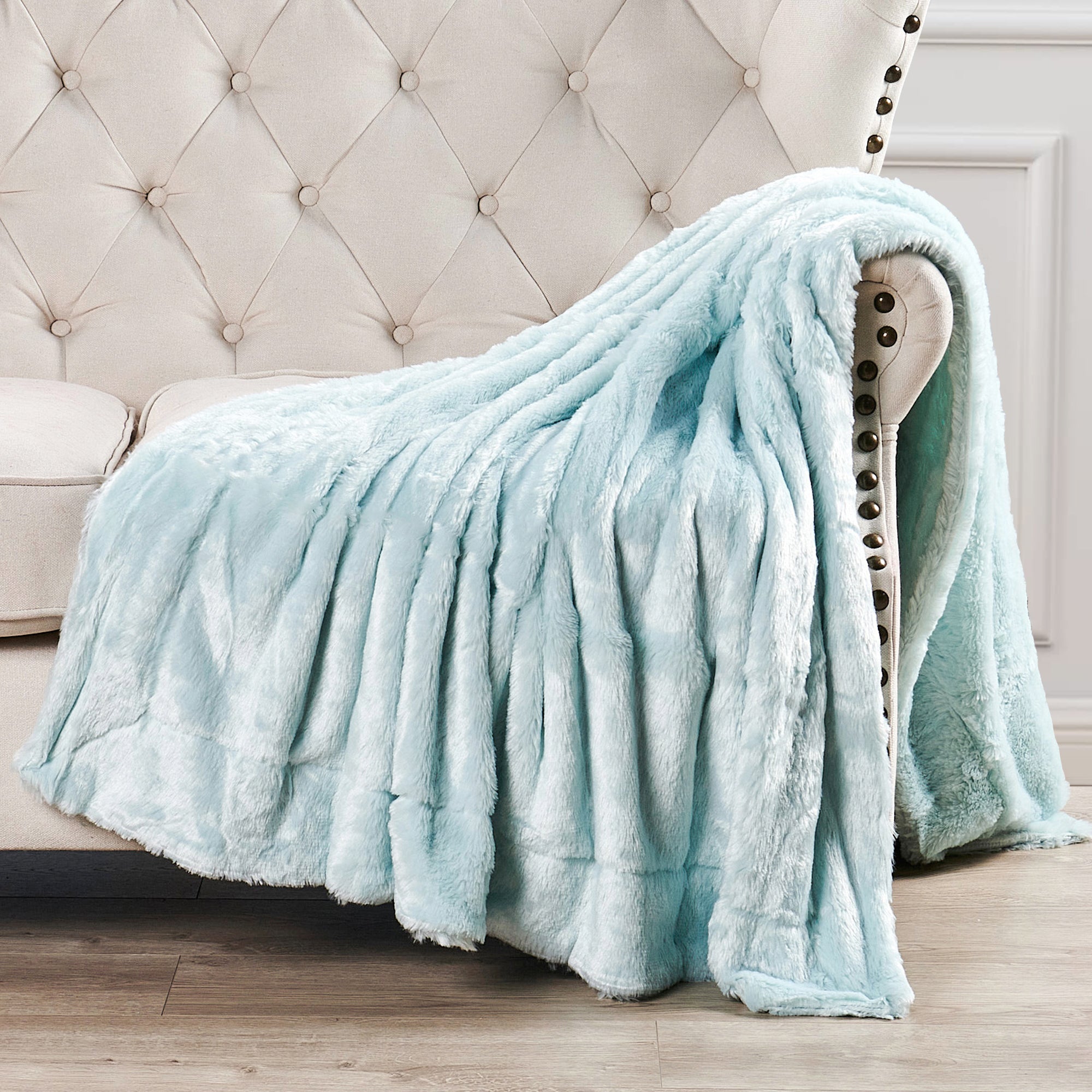 SERENGETI DOUBLE SIDED FAUX FUR THROW