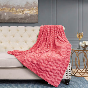 SAGA DOUBLE SIDED FAUX FUR THROW