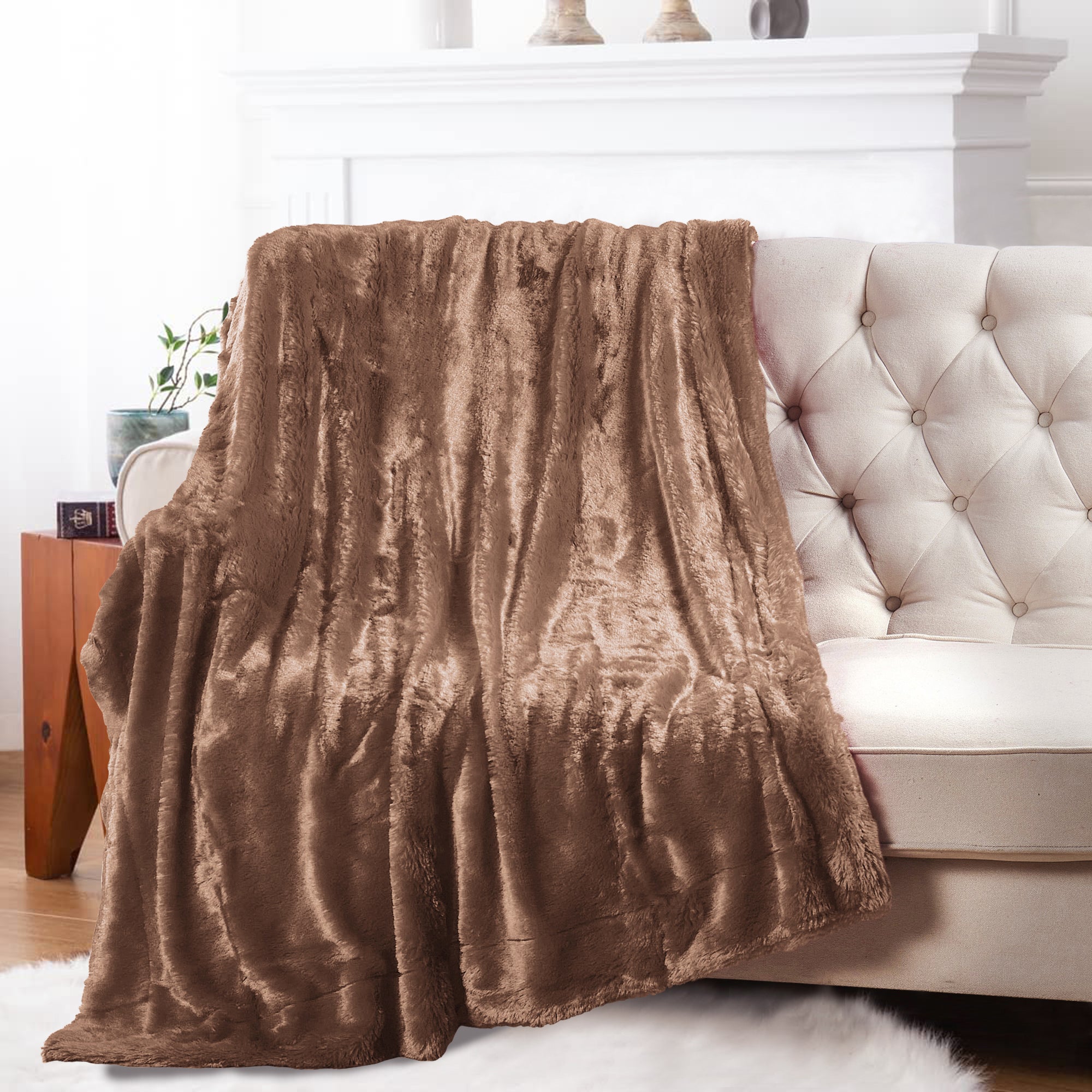 SERENGETI DOUBLE SIDED FAUX FUR THROW